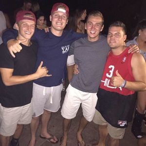 Meet your Posher, Simon